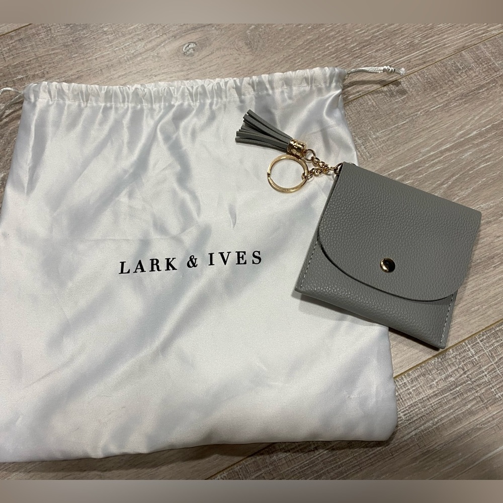 Lark & Ives Card Purse, Vegan Leather, Like New Condition